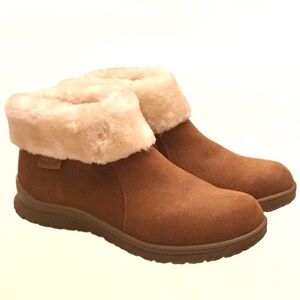 NWT Minnetonka Brown Suede Faux Fur Moccasin Boot Size 10 Water/Stain Resistant
